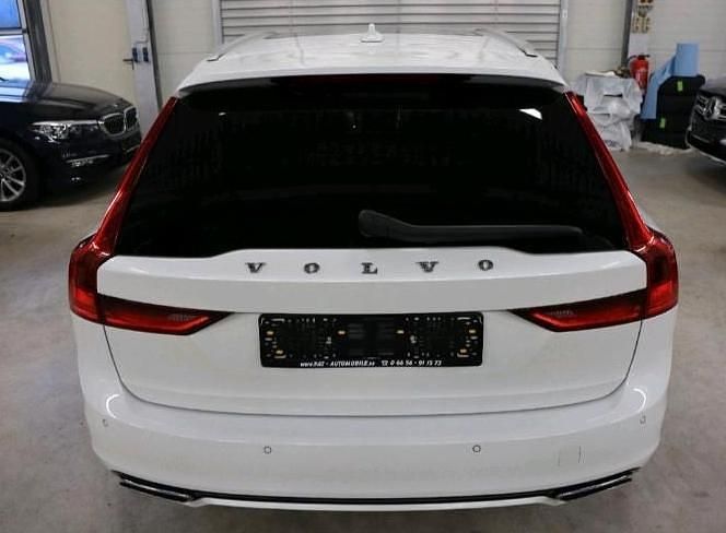 Gebraucht Volvo V90 190 PS (139 kW) 2018 Weiß Kombi