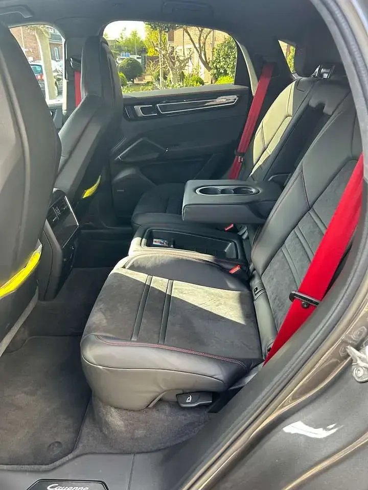 Gebraucht Porsche Cayenne Coupe GTS 460 PS (338 kW) 2022 Grau SUV