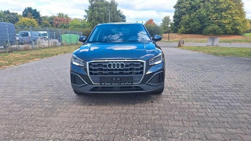 Gebraucht Audi Q2 110 PS (80 kW) 2022 Grau SUV