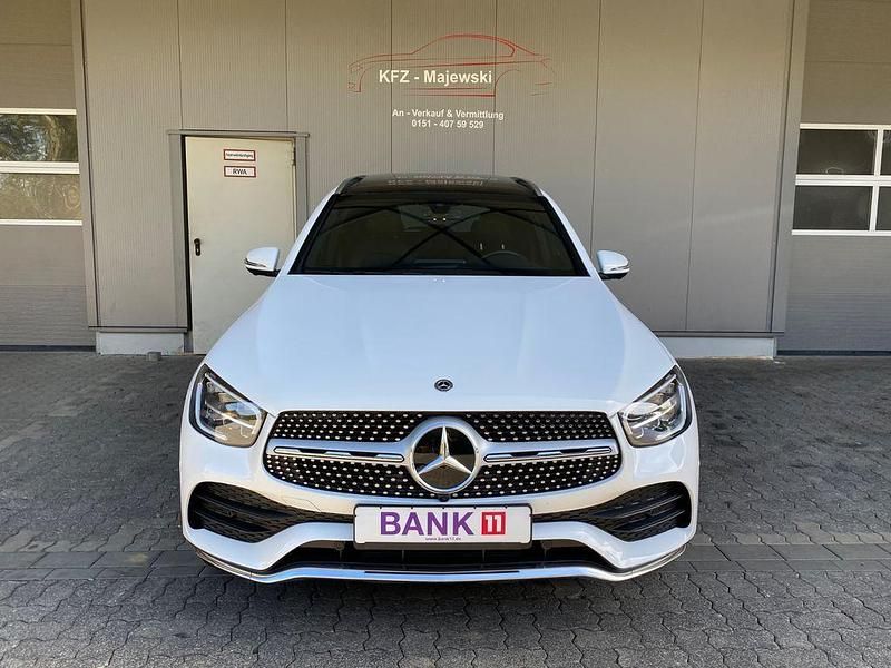 Gebraucht Mercedes GLC300 258 PS (189 kW) 2021 Weiß SUV