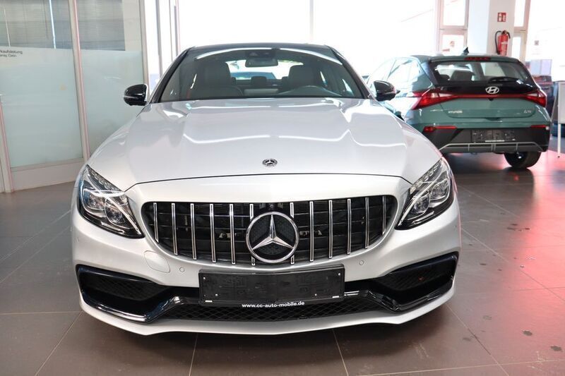 Gebraucht Mercedes C63 AMG AMG 476 PS (350 kW) 2017 Iridiumsilber  metalliclack Limousine