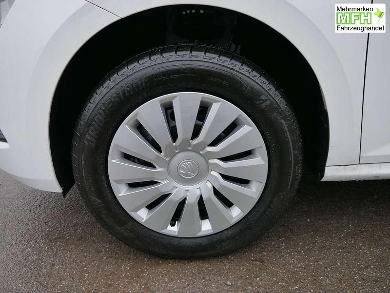 Neu Skoda Kamiq Selection 116 PS (85 kW) 2025 Candyweiß SUV