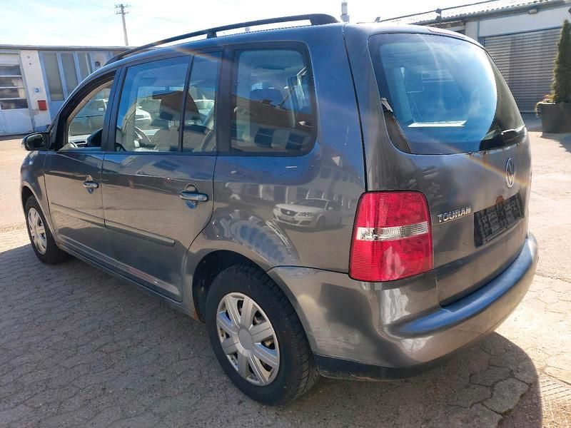 Gebraucht VW Touran 116 PS (85 kW) 2006 Grau Van / Kleinbus