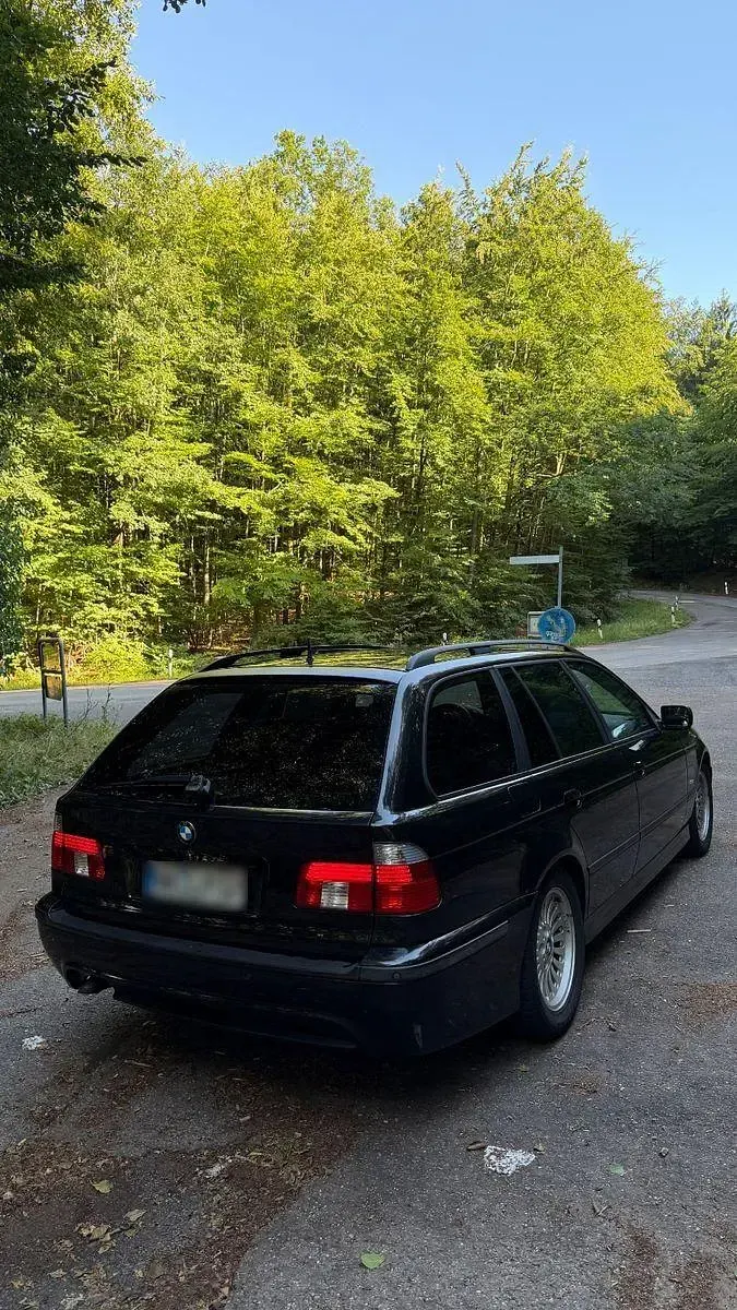 Gebraucht BMW 530 M Sport 193 PS (141 kW) 2001 Schwarz Kombi