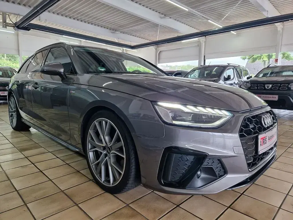 Gebraucht Audi A4 S-Line 286 PS (210 kW) 2022 Grau Kombi