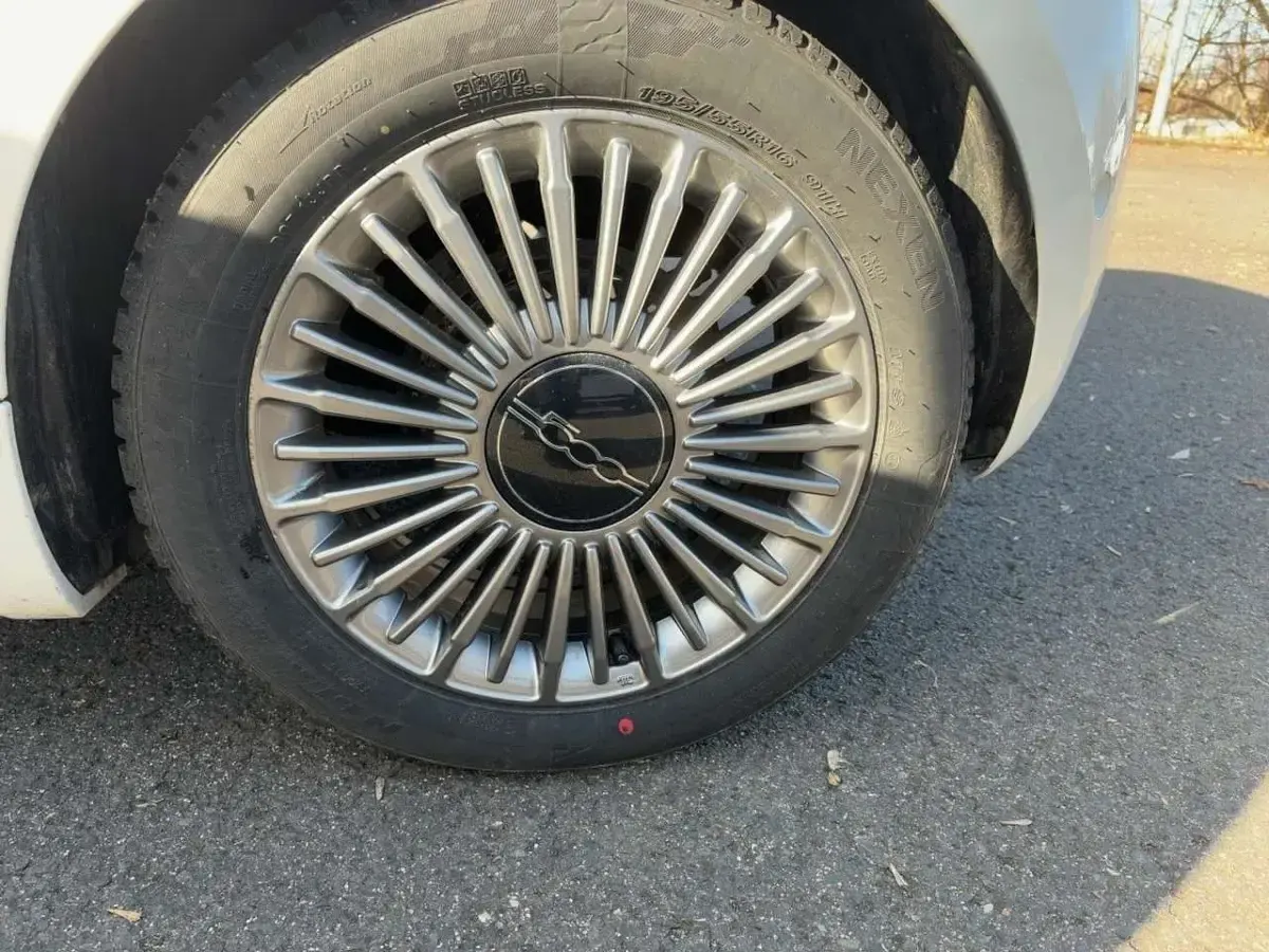 Gebraucht Fiat 500e 86 kW (118 PS) 2023 Weiß Kleinwagen