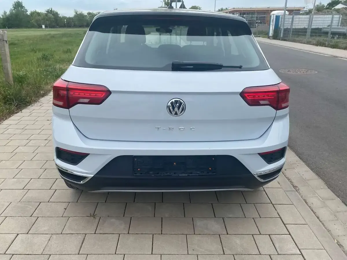 Gebraucht VW T-Roc Style 150 PS (110 kW) 2019 White silver SUV