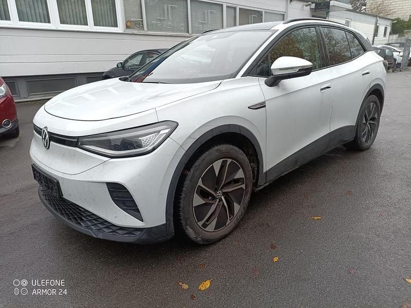 Weiß Gebraucht 2021 VW ID.4 Pro Performance SUV | 22.999 € (Teuer) - Bild 1/4