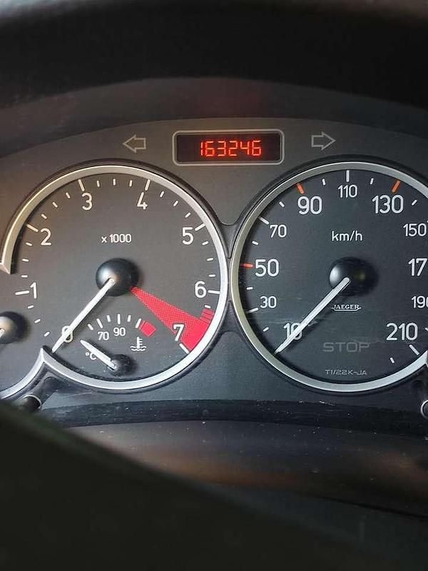 Silber Gebraucht 2004 Peugeot 206 CC Cabrio | 2.990 € (Teuer) - Bild 1/4