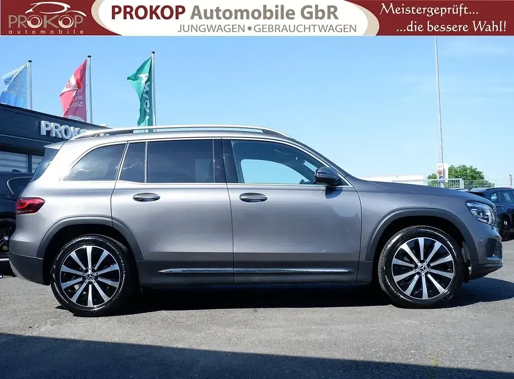 Gebraucht Mercedes GLB220 190 PS (139 kW) 2022 Grau SUV
