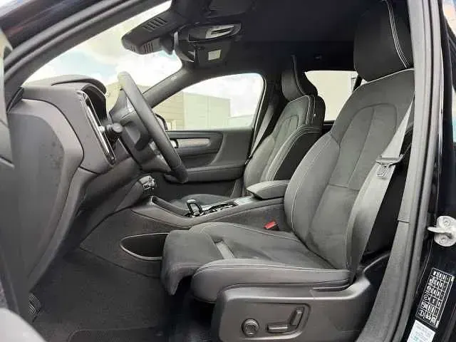 Gebraucht Volvo XC40 120 PS (88 kW) 2024 SUV