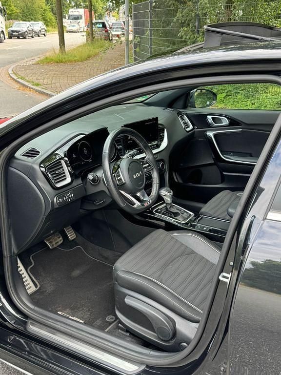 Gebraucht Kia Ceed GT-Line 160 PS (117 kW) 2022 Schwarz Kleinwagen