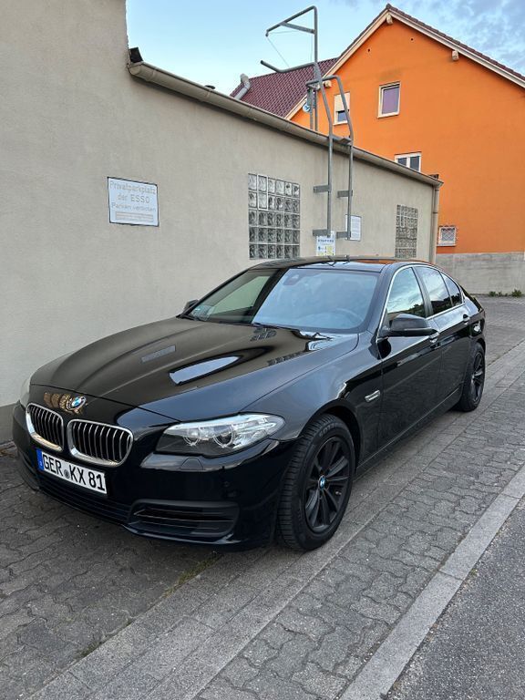 Schwarz Gebraucht 2015 BMW 535 Limousine | 11.800 € (Guter Preis) - Bild 1/4