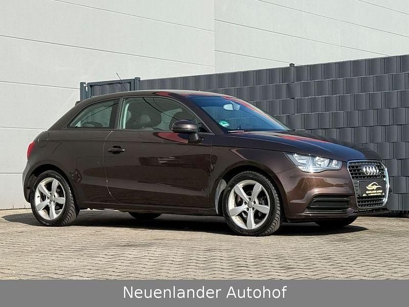 Gebraucht Audi A1 Attraction 90 PS (66 kW) 2011 Braun Kleinwagen