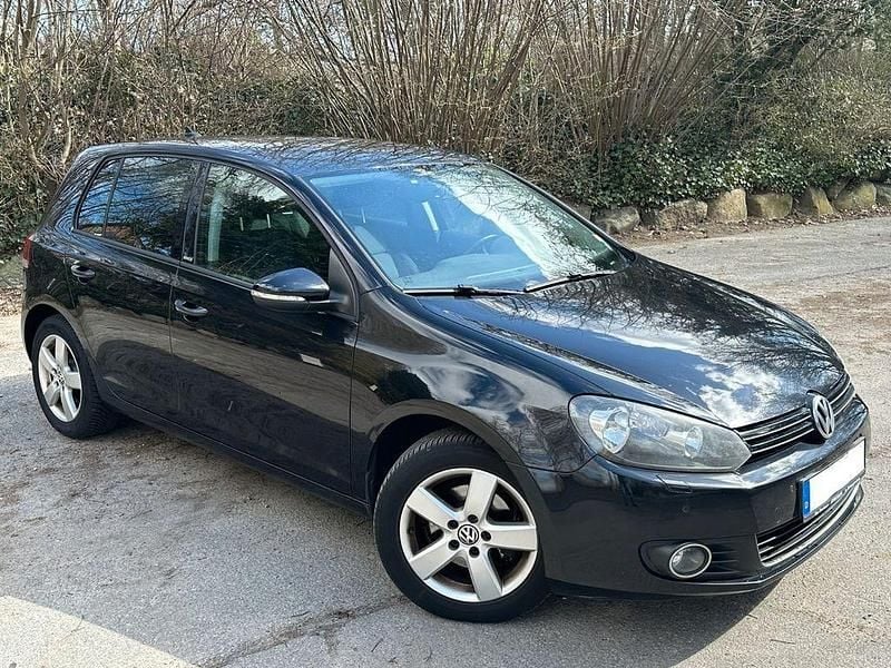 Gebraucht VW Golf VI Style 105 PS (77 kW) 2011 Schwarz Kleinwagen