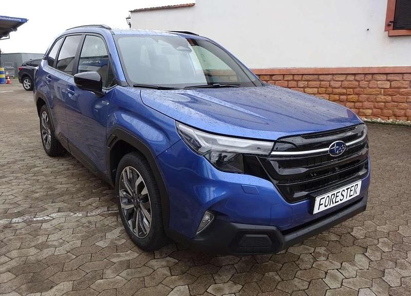 Neu Subaru Forester Platinum 136 PS (100 kW) 2026 River rock pearl SUV