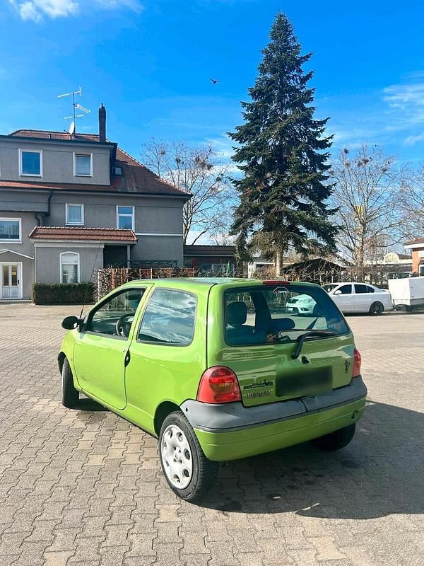 Gebraucht Renault Twingo 58 PS (42 kW) 2002 Grün Kleinwagen