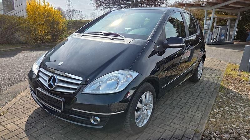 Gebraucht Mercedes A150 95 PS (69 kW) 2009 Schwarz Limousine
