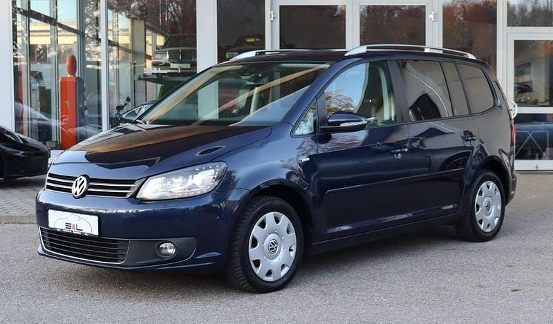 Night blue metallic Gebraucht 2013 VW Touran Life Van / Kleinbus | 12.900 € (Fairer Preis) - Bild 1/4