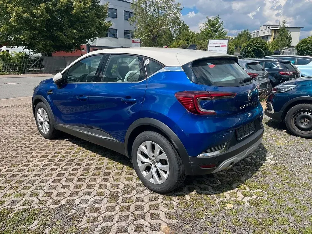 Gebraucht Renault Captur Intens 140 PS (102 kW) 2021 Blau SUV