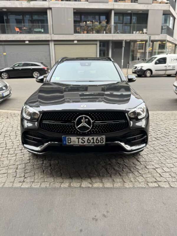 Gebraucht 2019 Mercedes GLC220 AMG line SUV | 40.400 € (Teuer) - Bild 1/4