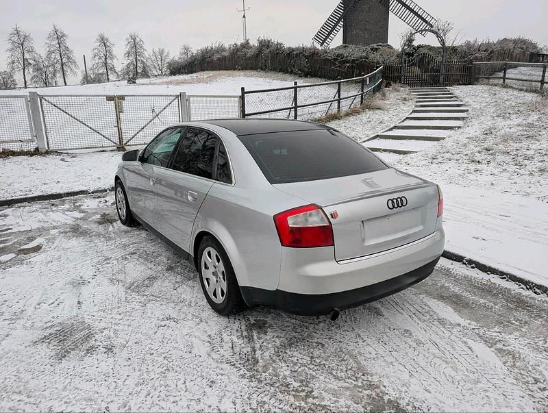 Gebraucht Audi A4 131 PS (96 kW) 2001 Silber Limousine