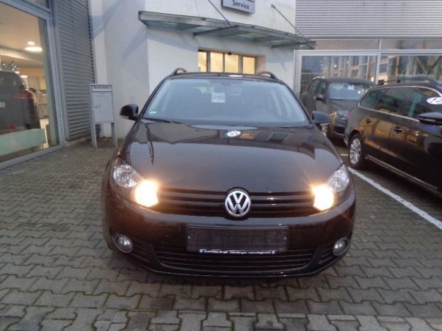 Gebraucht VW Golf VII Match 105 PS (77 kW) 2013 Schwarz Kombi