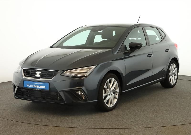 Magnetic tech grau metallic Gebraucht 2022 Seat Ibiza FR SUV | 16.880 € (Etwas zu teuer) - Bild 1/4