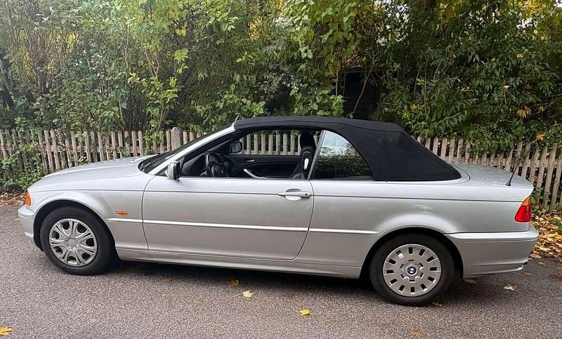 Gebraucht BMW 318 Cabriolet 143 PS (105 kW) 2002 Silber Cabrio