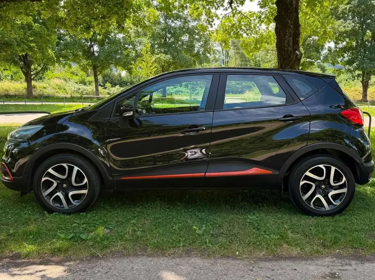 Gebraucht Renault Captur Dynamique 90 PS (66 kW) 2014 Sternenschwarz SUV