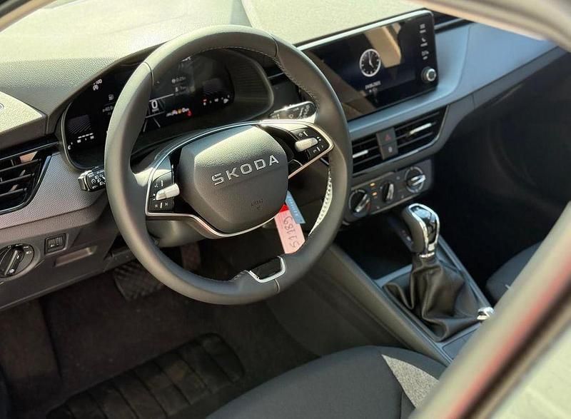 Neu Skoda Kamiq 116 PS (85 kW) 2025 Schwarz SUV