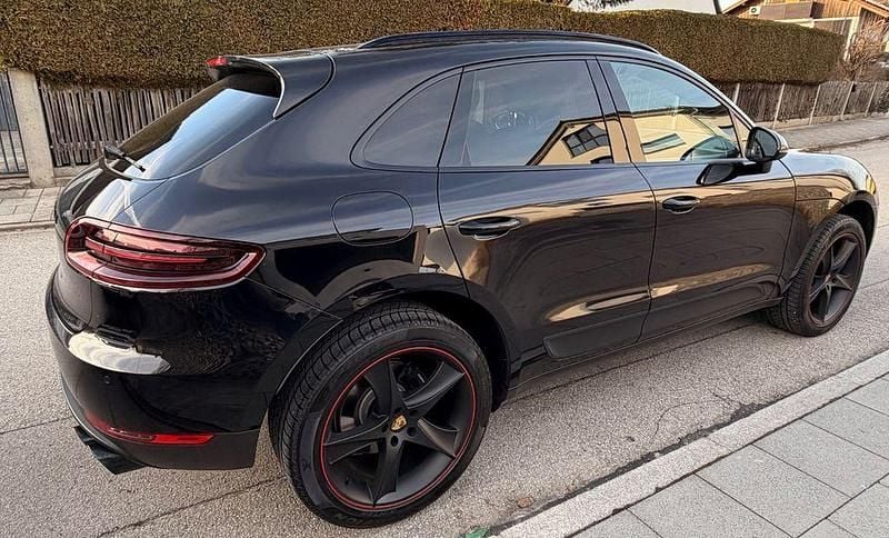 Gebraucht Porsche Macan 252 PS (185 kW) 2018 Schwarz SUV