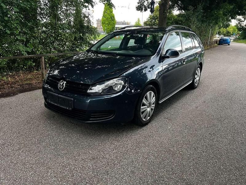Bluegraphit perleffekt Gebraucht 2010 VW Golf VI Trendline Kombi | 2.800 € (Guter Preis) - Bild 1/4