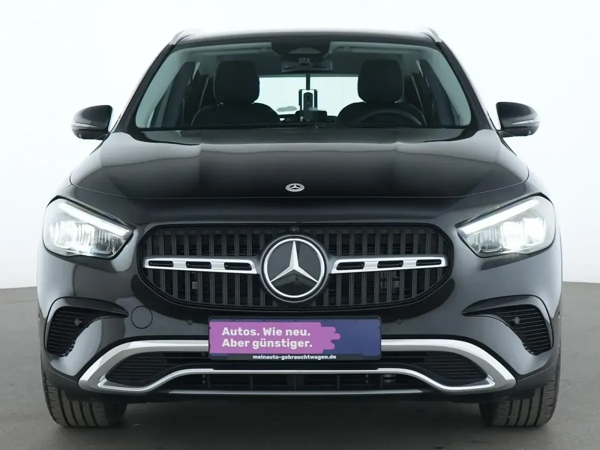 Gebraucht Mercedes GLA200 Progressive 163 PS (119 kW) 2025 Nachtschwarz SUV