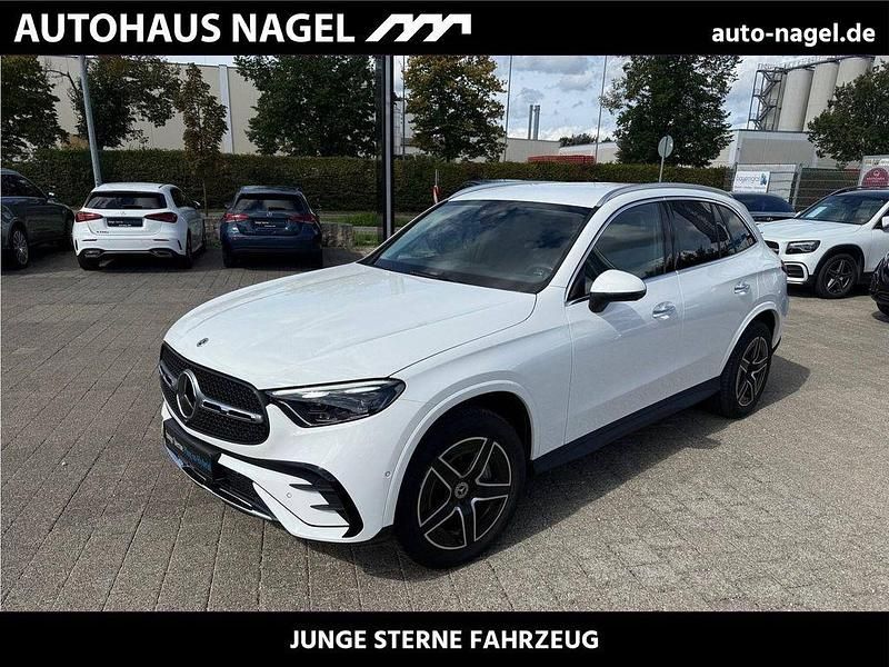 Weiß Gebraucht 2023 Mercedes GLC300e Premium SUV | 55.029 € (Superpreis) - Bild 1/4