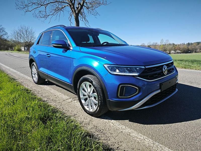 Gebraucht VW T-Roc 150 PS (110 kW) 2022 Blau SUV