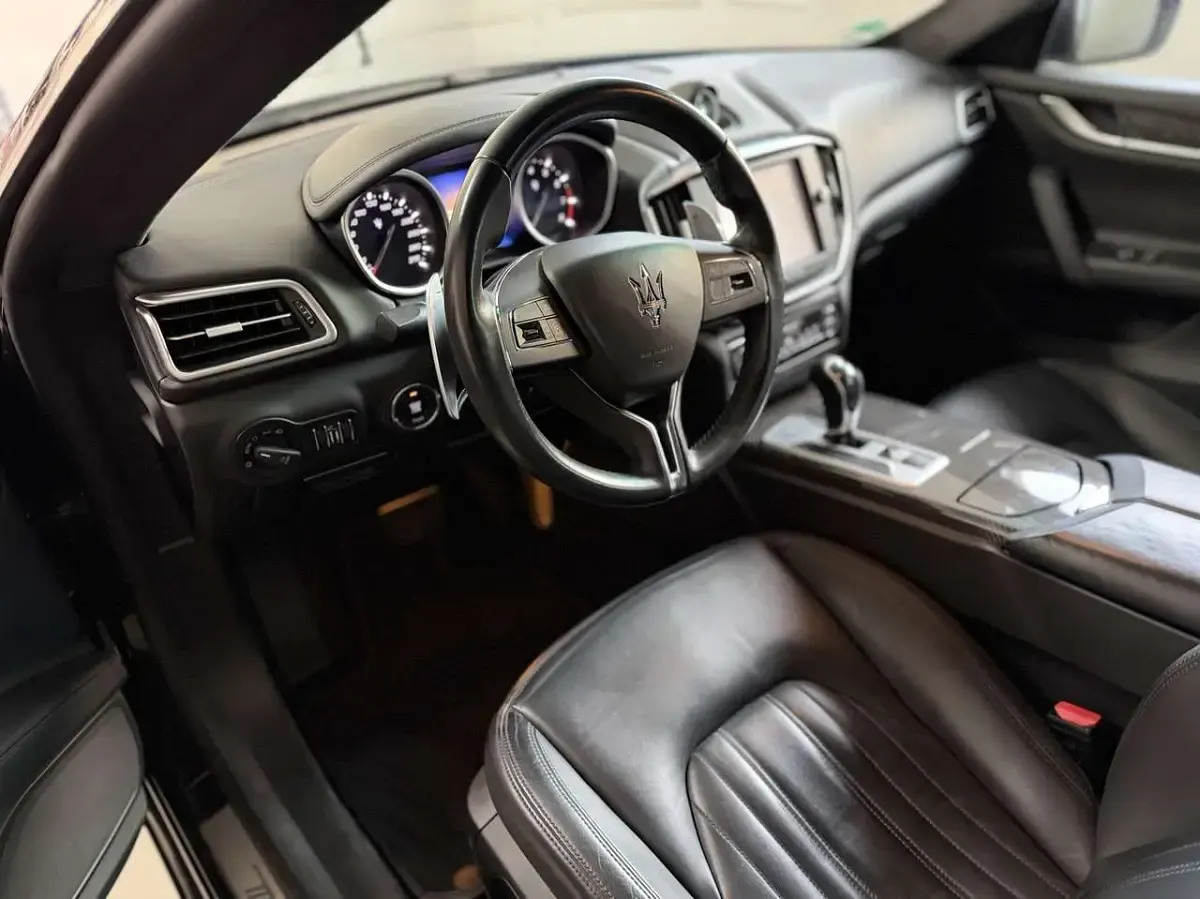 Gebraucht Maserati Ghibli 410 PS (301 kW) 2014 Schwarz Limousine