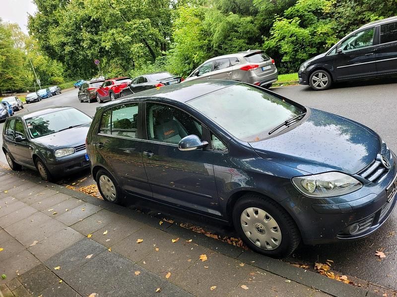 Blau Gebraucht 2006 VW Golf V Limousine | 3.200 € (Fairer Preis) - Bild 1/4