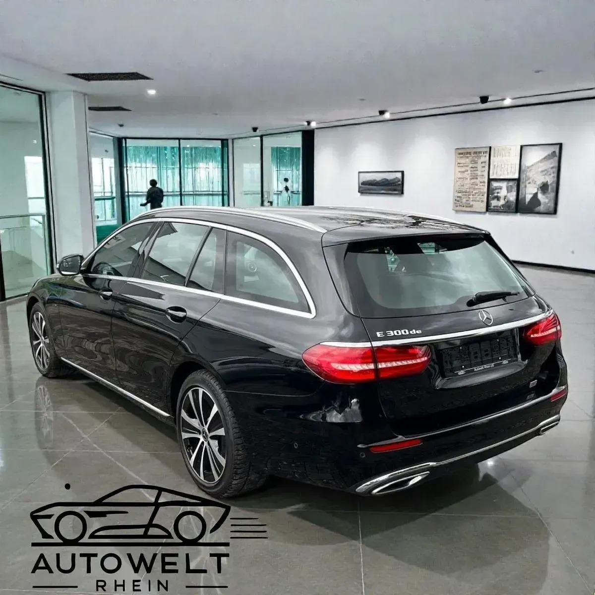 Gebraucht Mercedes E300 Avantgarde 194 PS (142 kW) 2019 Schwarz Kombi