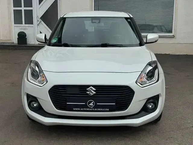 Gebraucht Suzuki Swift Comfort 112 PS (82 kW) 2019 Weiß Kleinwagen