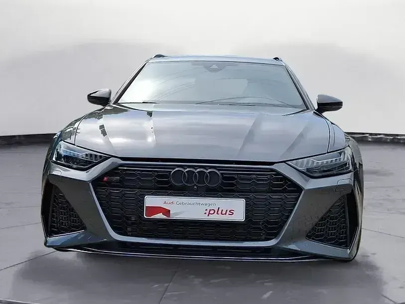 Gebraucht Audi RS6 Exclusive 600 PS (441 kW) 2024 Grau Kombi
