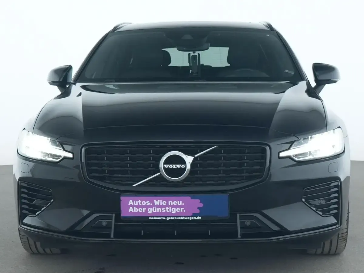 Gebraucht Volvo V60 R-Design 341 PS (250 kW) 2021 Onyx black Kombi