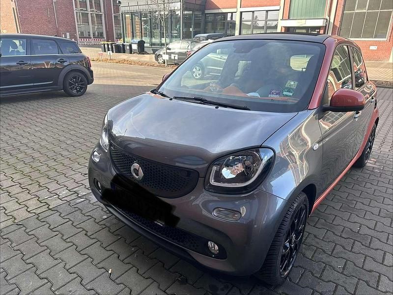 Gebraucht Smart ForFour Passion 71 PS (52 kW) 2015 Orange Kleinwagen