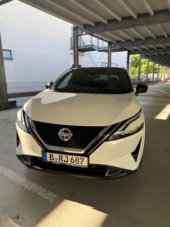 Weiß Gebraucht 2021 Nissan Qashqai Tekna+ SUV | 24.750 € - Bild 1/4