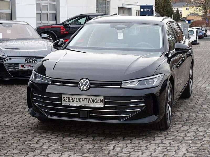 Gebraucht VW Passat Business 150 PS (110 kW) 2024 Schwarz Kombi