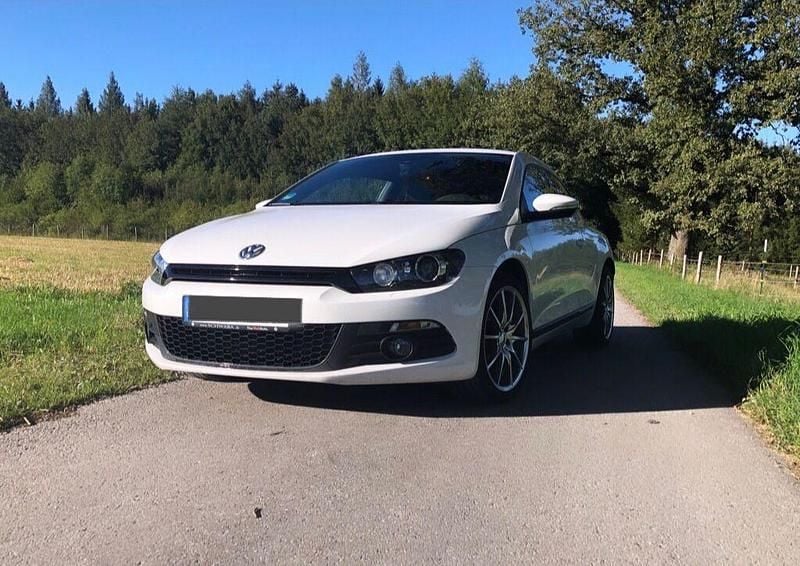 Weiß Gebraucht 2012 VW Scirocco Coupé | 9.700 € (Fairer Preis) - Bild 1/4