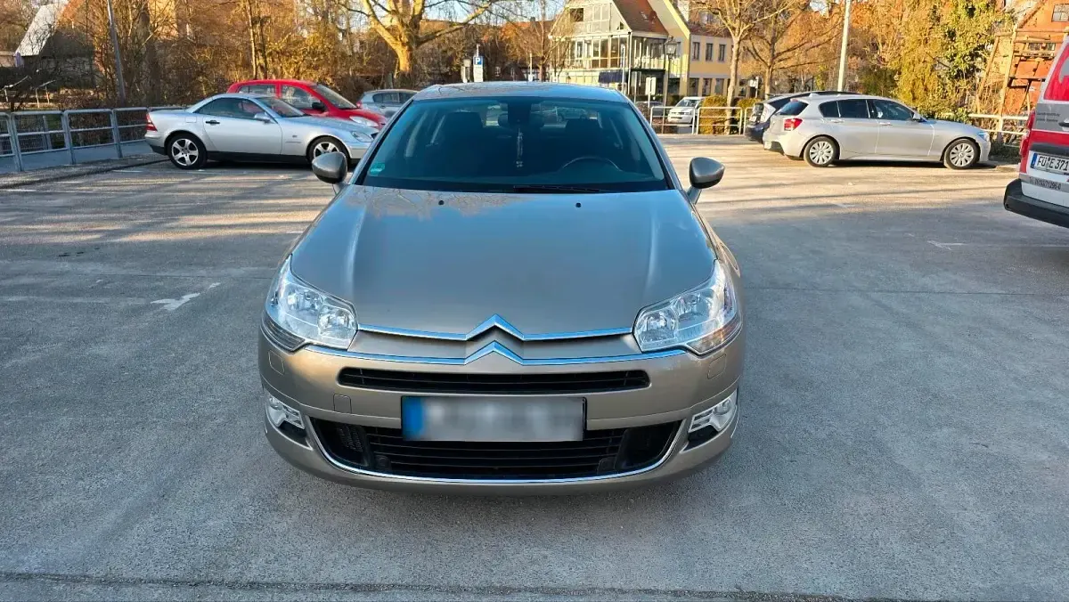 Second-hand Citroën C5 140 CP (102 kW) 2009 Auriu Berlinǎ