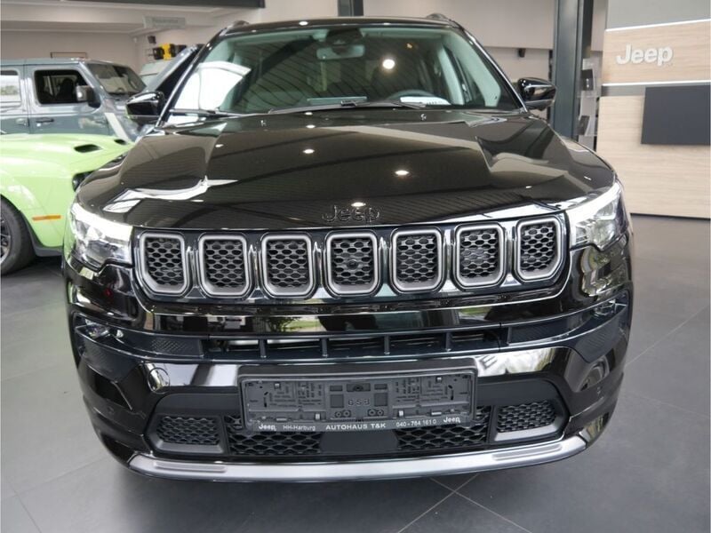 Neu Jeep Compass Summit 131 PS (96 kW) 2025 Schwarz SUV