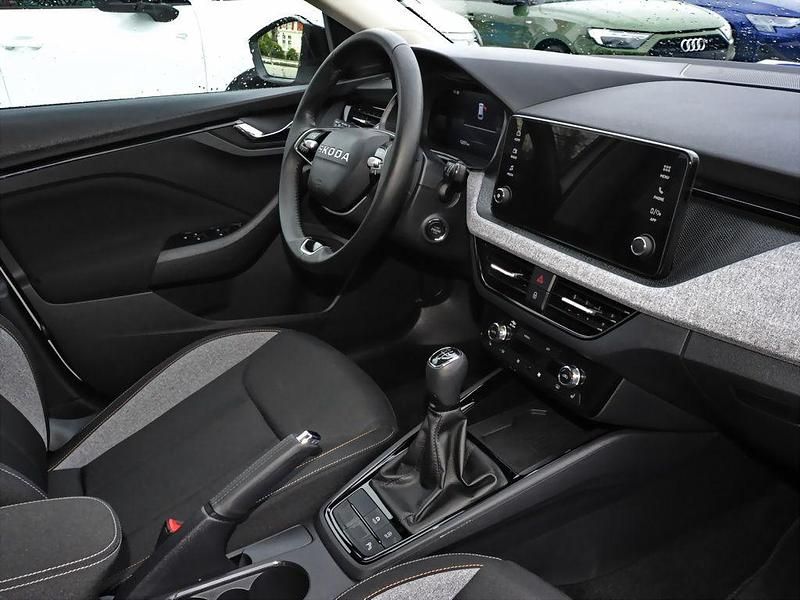 Gebraucht Skoda Scala Tour 95 PS (69 kW) 2025 Weiß Kleinwagen