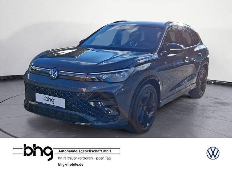 Grau Gebraucht 2025 VW Tiguan R-line SUV | 44.330 € (Fairer Preis) - Bild 1/4